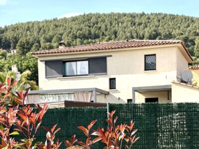 Villa de 112 m², 3 chambres, terrain : 336 m² - AURIOL